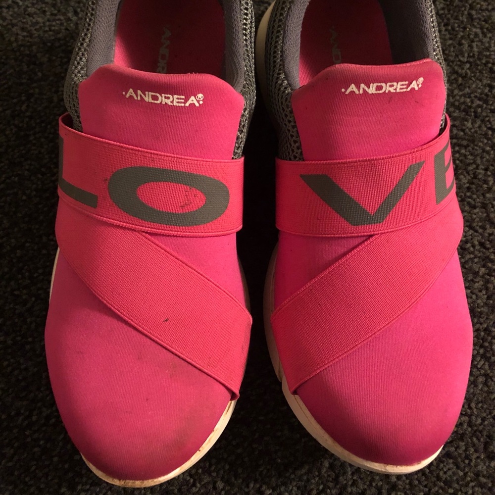 Women’s shoes